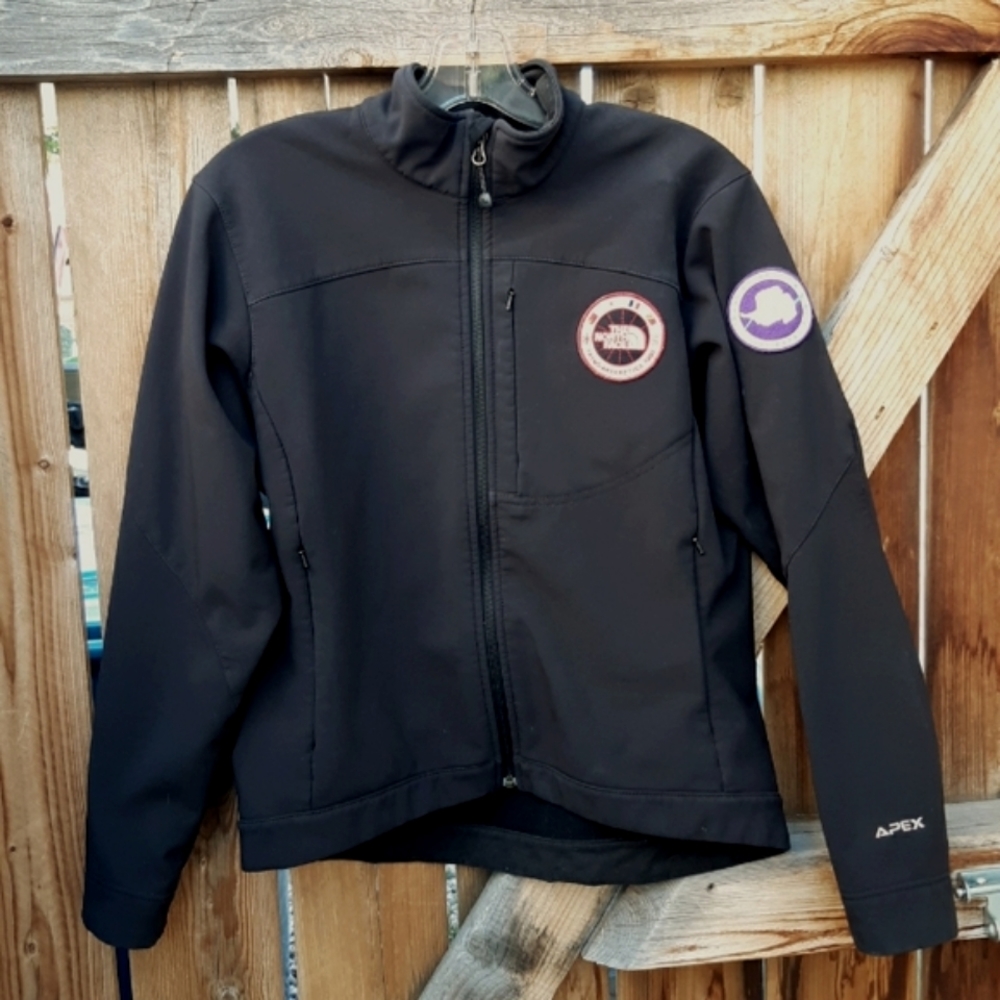 The north face black Apex jacket trans-Antarctica 1990 expedition women's medium